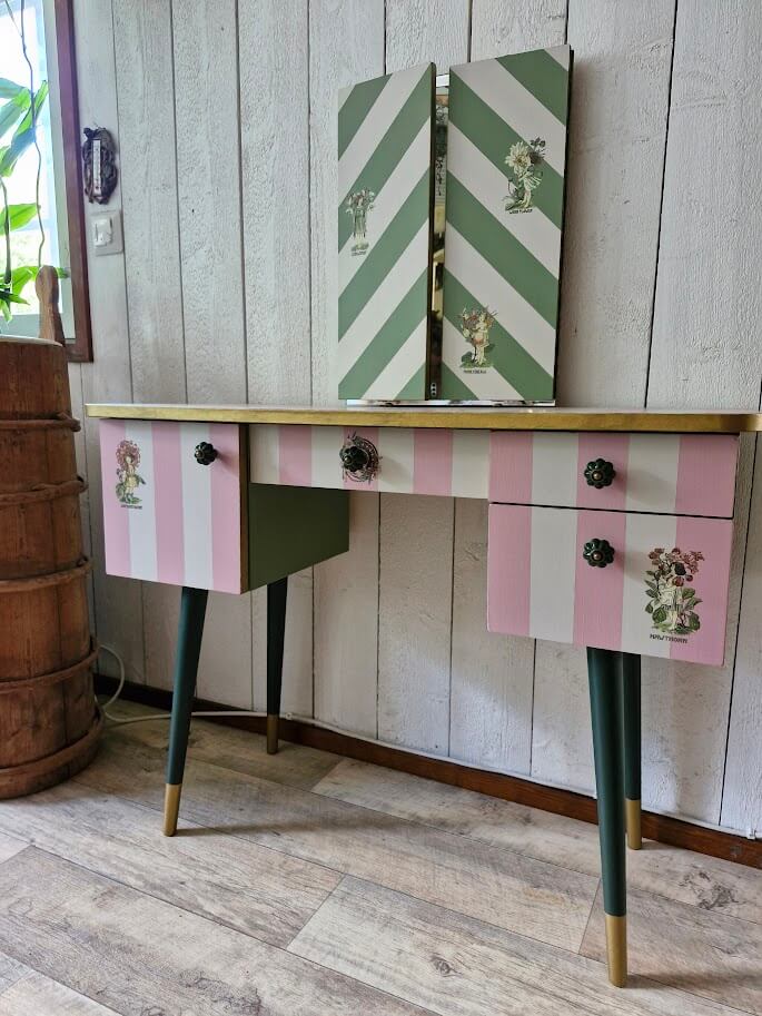 Kampauspöytä "Kukkaistyttö" - Image 4